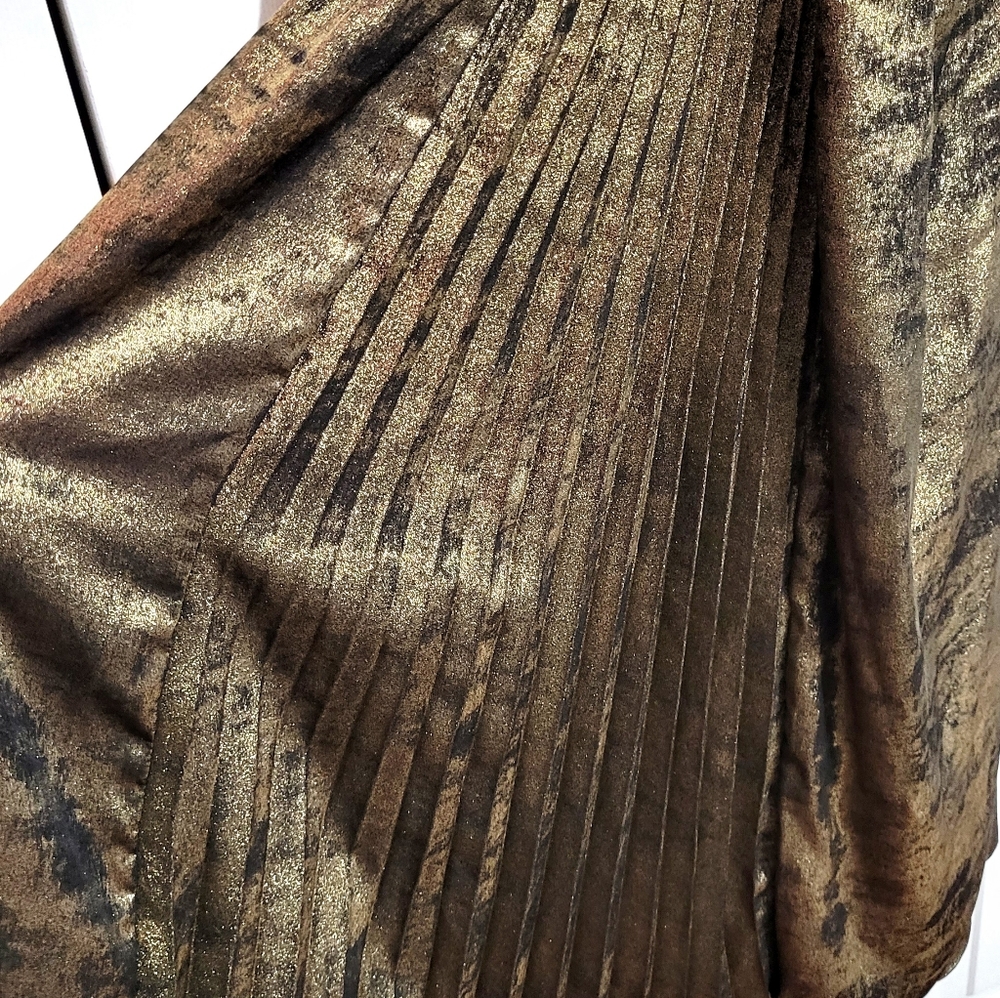 Bailey 44 Gold Sophia Dress Pleated Crushed Bronze Velvet Sleeveless V-n… - Picture 4 of 7
